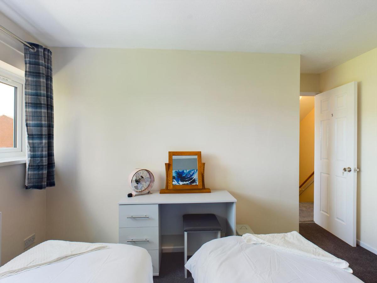 247 Serviced Accommodation In Telford- 3Br House Luaran gambar