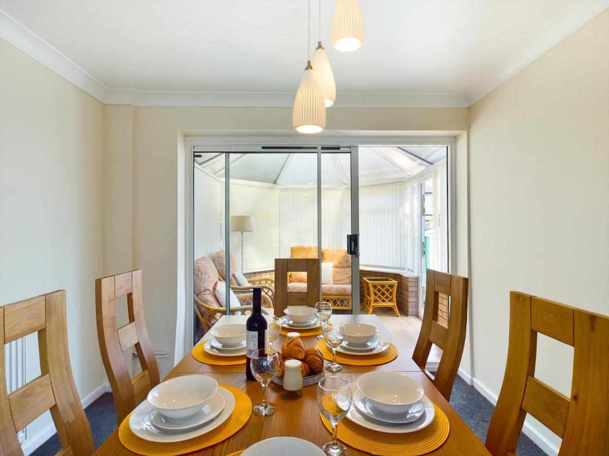 247 Serviced Accommodation In Telford- 3Br House Luaran gambar